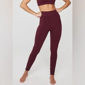 Knix Good To Go Dark Cherry Seamless  Legging Sz S